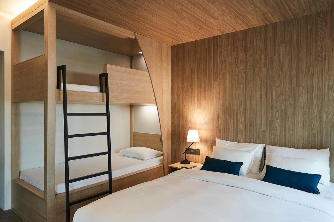 The Suites Hotel Jeju Seogwipo Eksteriør bilde