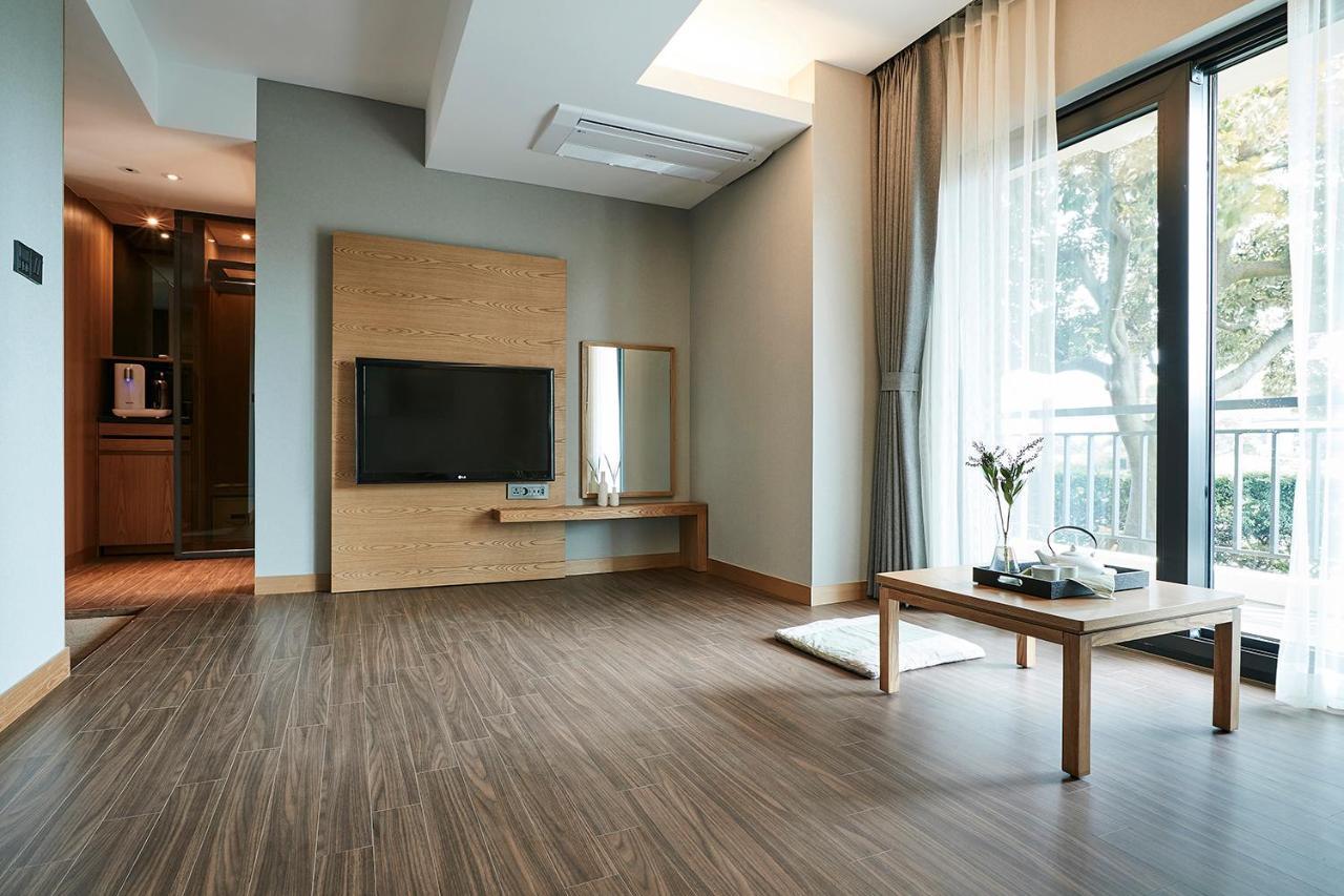 The Suites Hotel Jeju Seogwipo Eksteriør bilde