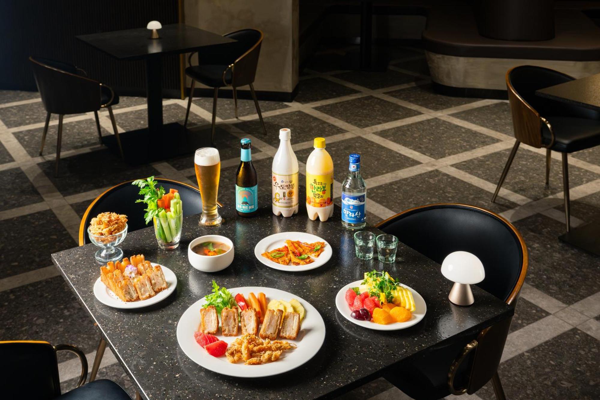 The Suites Hotel Jeju Seogwipo Eksteriør bilde
