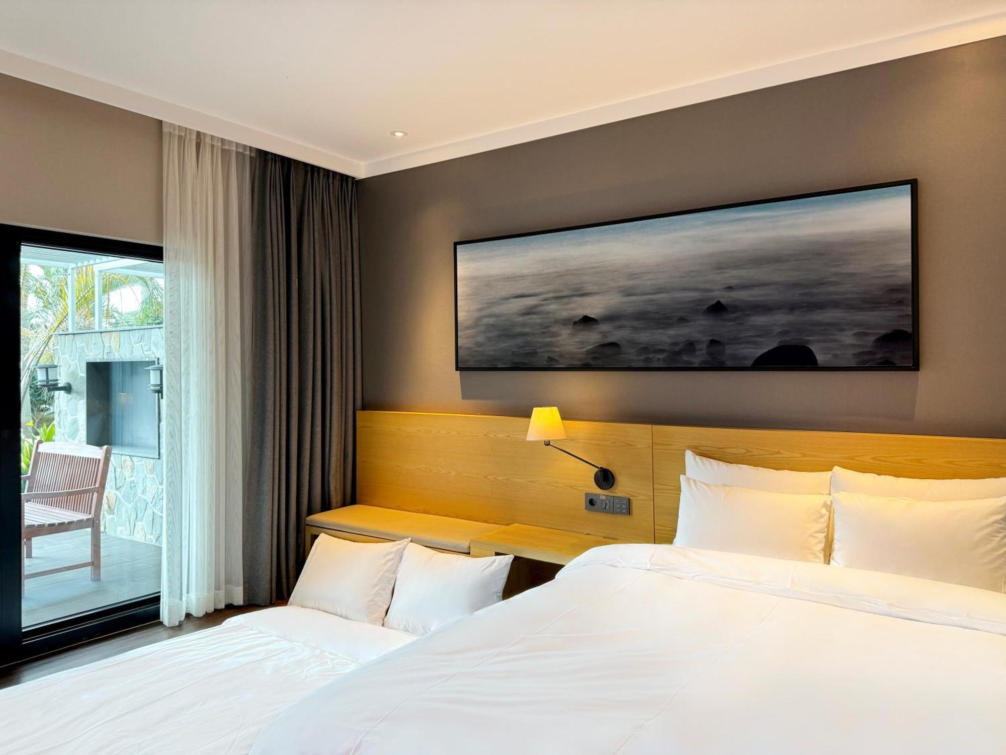 The Suites Hotel Jeju Seogwipo Eksteriør bilde