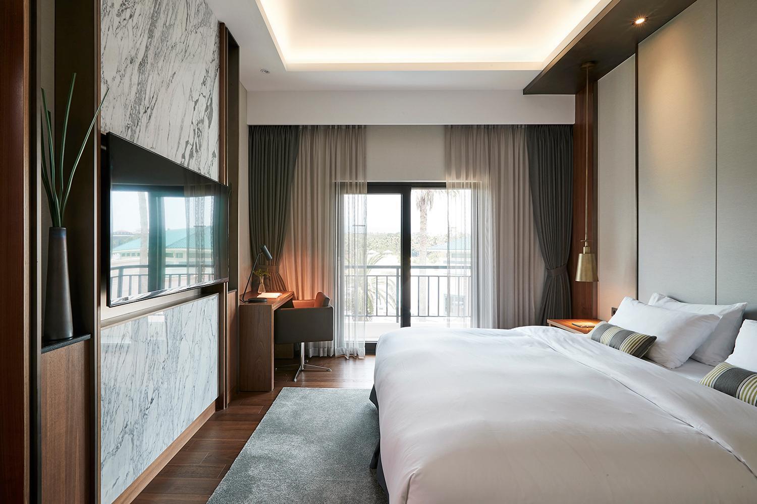 The Suites Hotel Jeju Seogwipo Eksteriør bilde