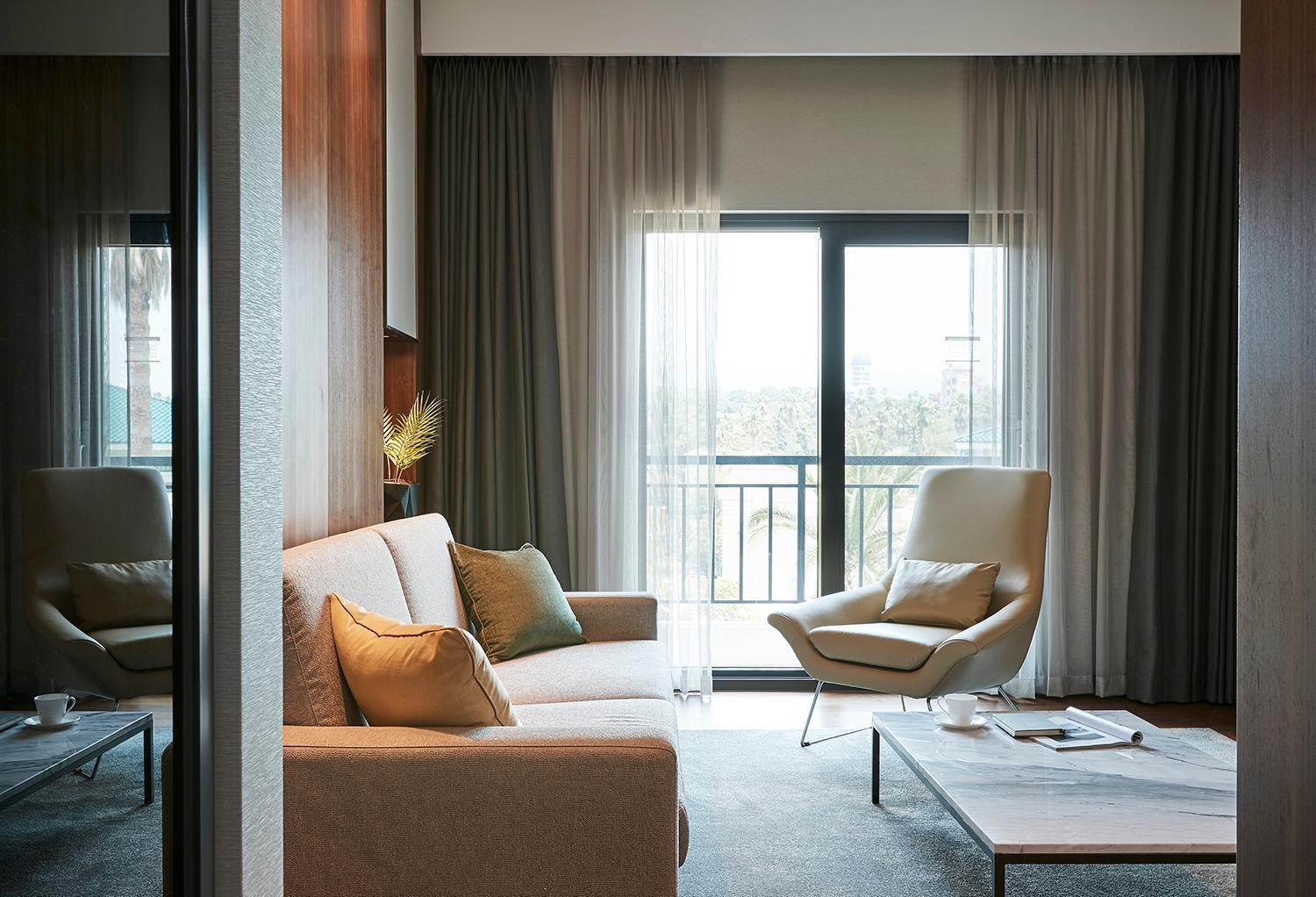The Suites Hotel Jeju Seogwipo Eksteriør bilde
