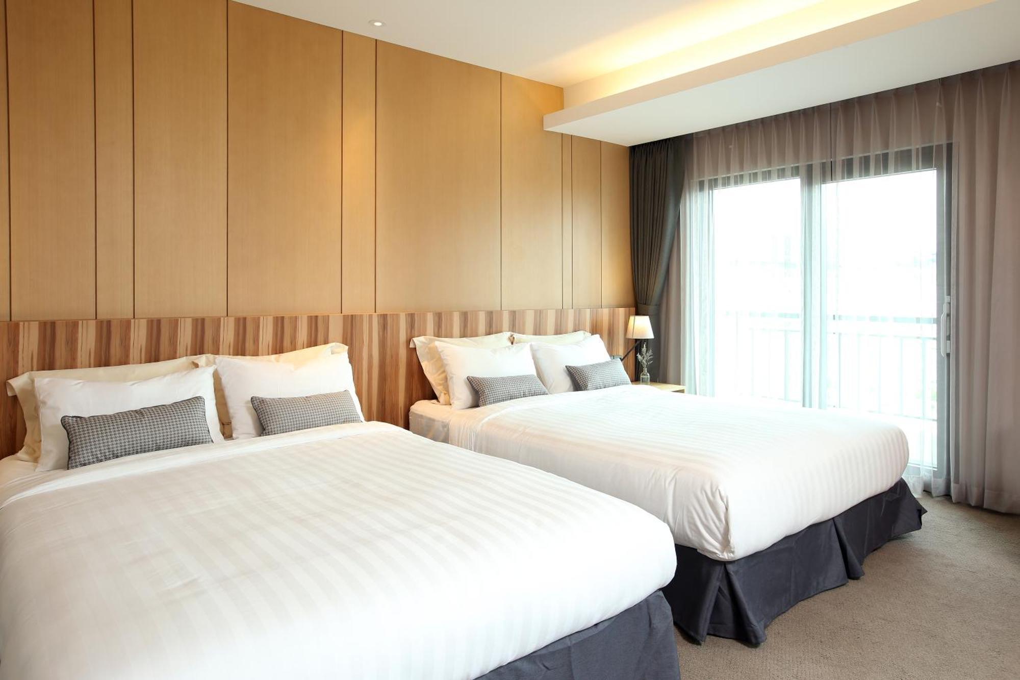 The Suites Hotel Jeju Seogwipo Eksteriør bilde