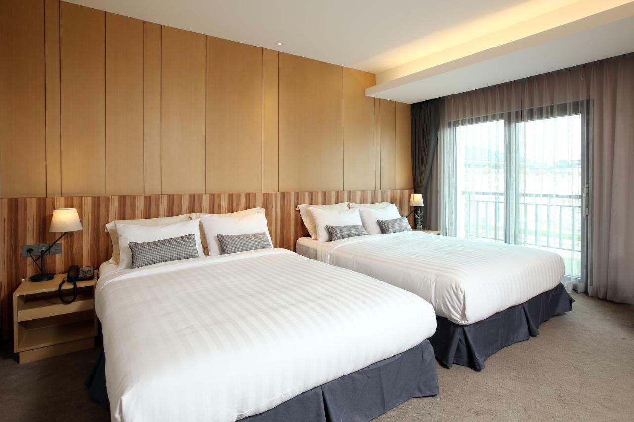 The Suites Hotel Jeju Seogwipo Eksteriør bilde