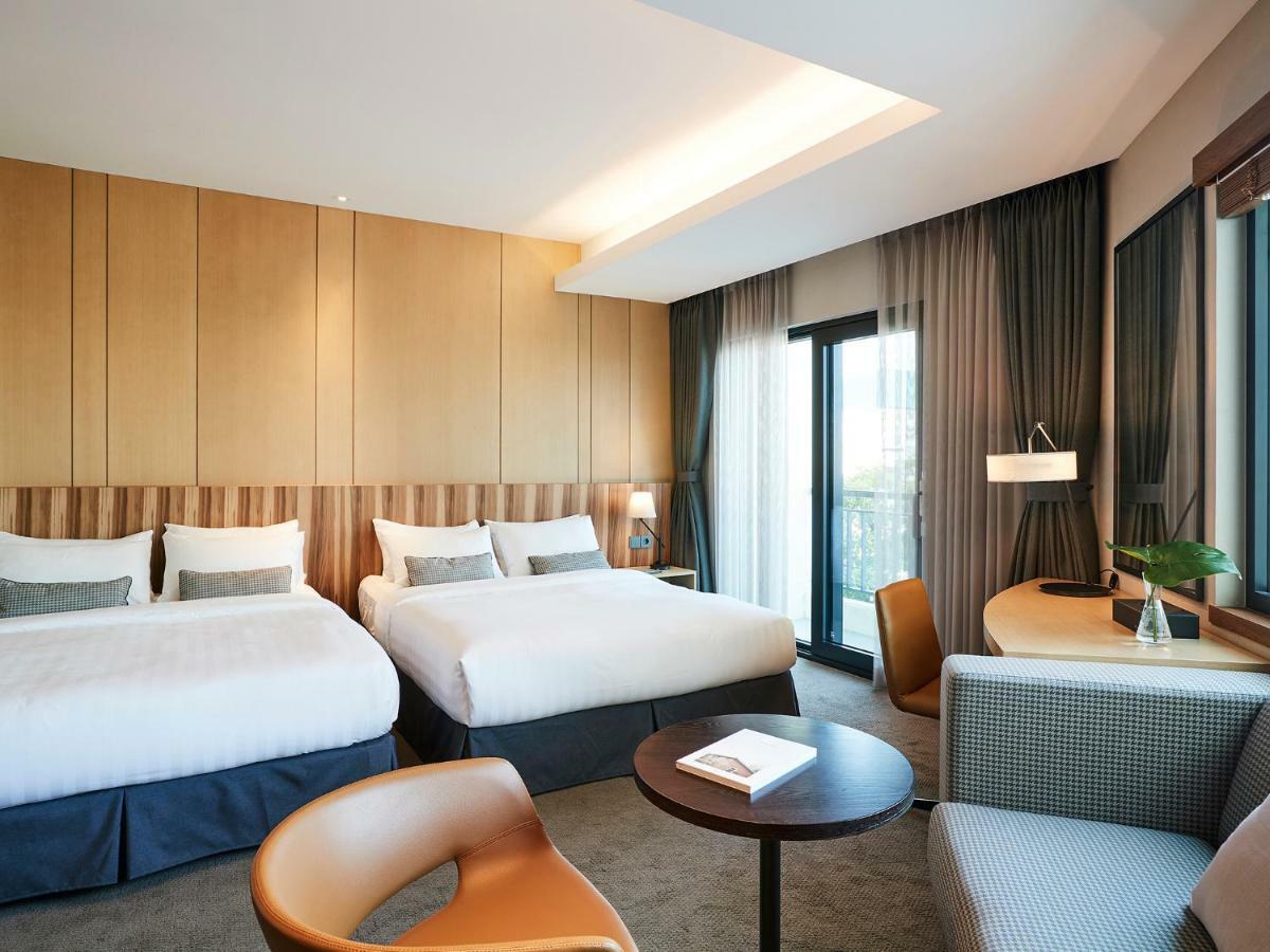 The Suites Hotel Jeju Seogwipo Eksteriør bilde